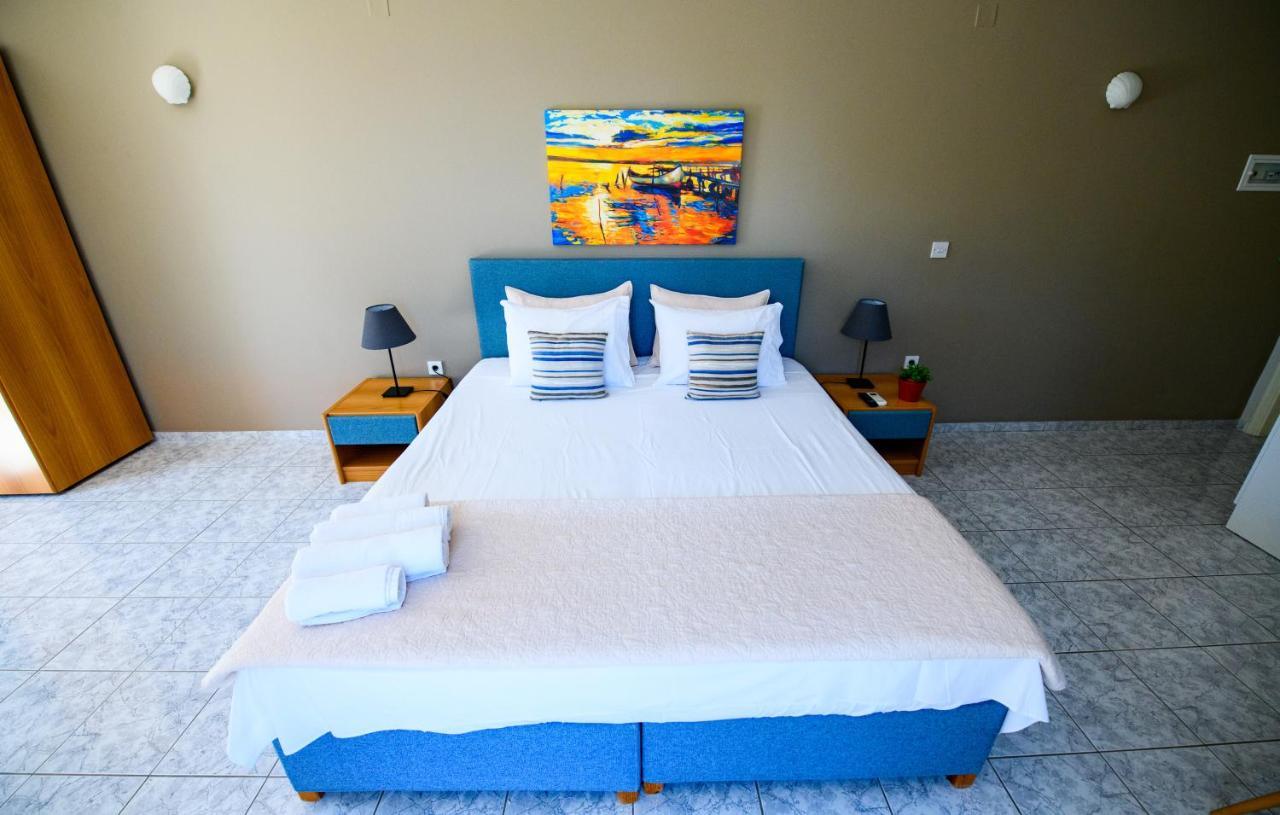 Pessada Bay Studios And Apartments Pesádha Екстериор снимка