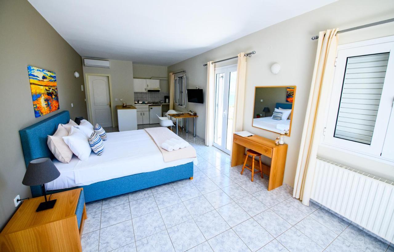 Pessada Bay Studios And Apartments Pesádha Екстериор снимка