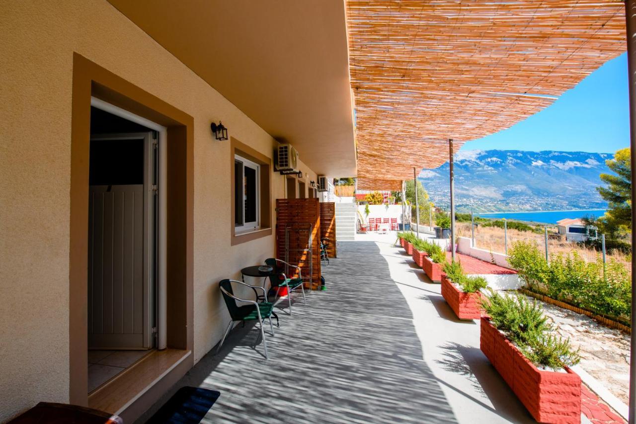 Pessada Bay Studios And Apartments Pesádha Екстериор снимка