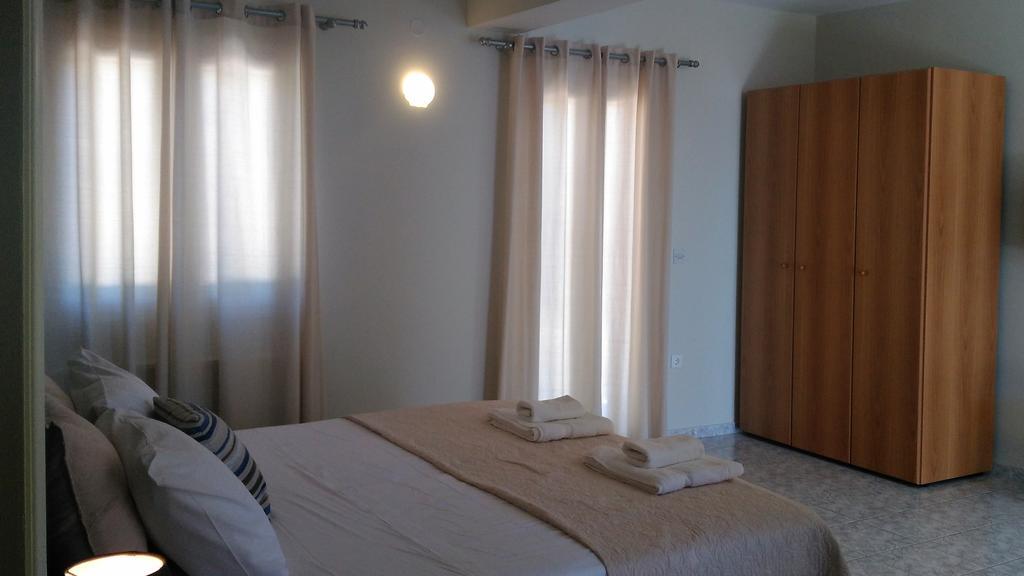Pessada Bay Studios And Apartments Pesádha Екстериор снимка