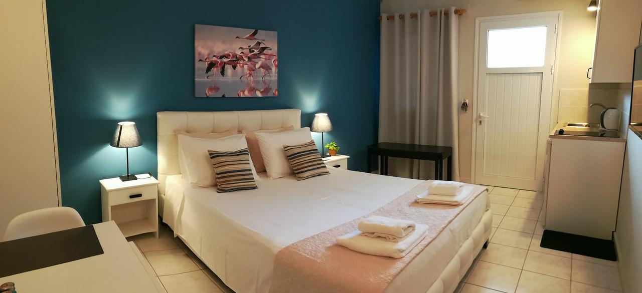 Pessada Bay Studios And Apartments Pesádha Екстериор снимка