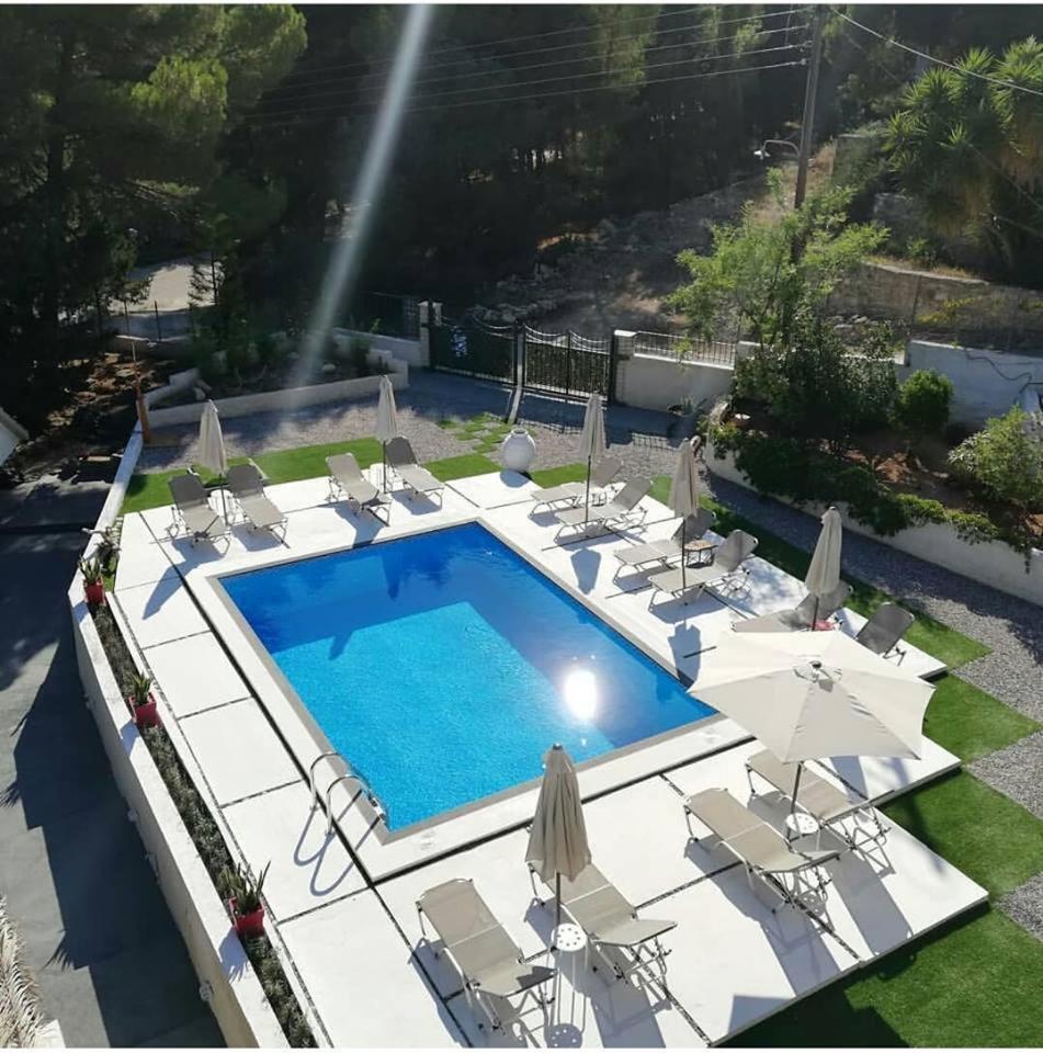 Pessada Bay Studios And Apartments Pesádha Екстериор снимка